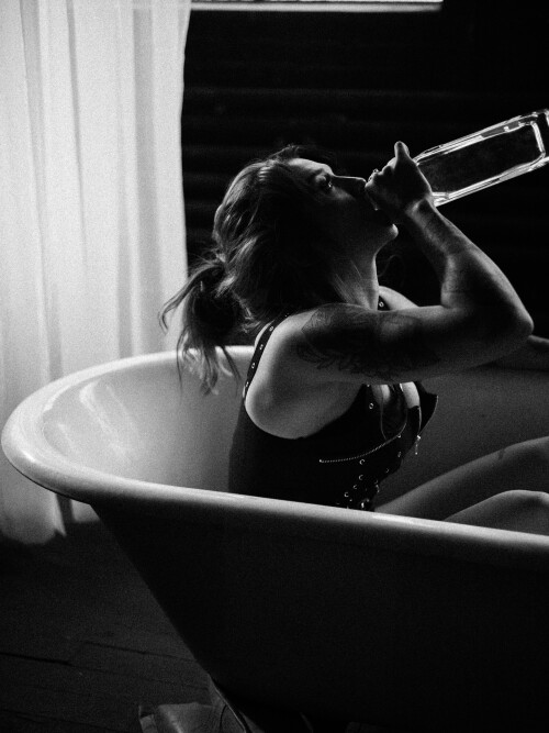 elaynablack reel 2025061919435705c5b4e4c55b6210