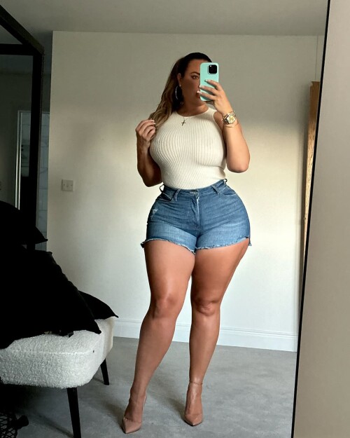 elfies FashionNovaCurve 3afc505e7300b9230