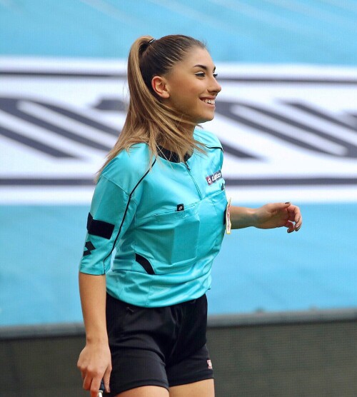 elifkaraarslan 17 CKweuejAUnV728acb71a50c7793