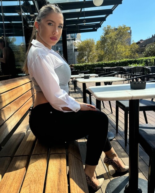 elifkaraarslan 17 C 0zZfzo8WX098cba87c7f5108c