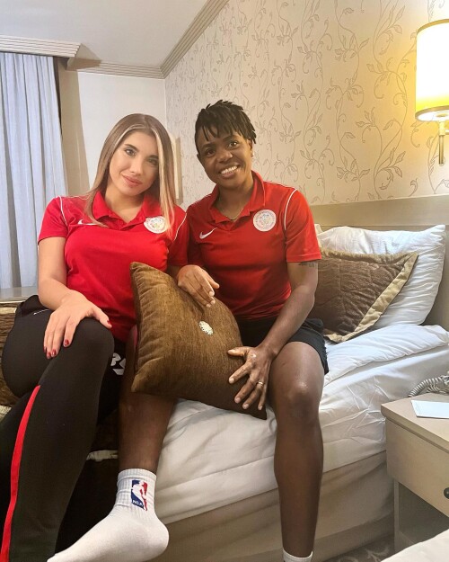 elifkaraarslan 17 ClMBRu4oHZ6a8a0f0ecfd5ad67b