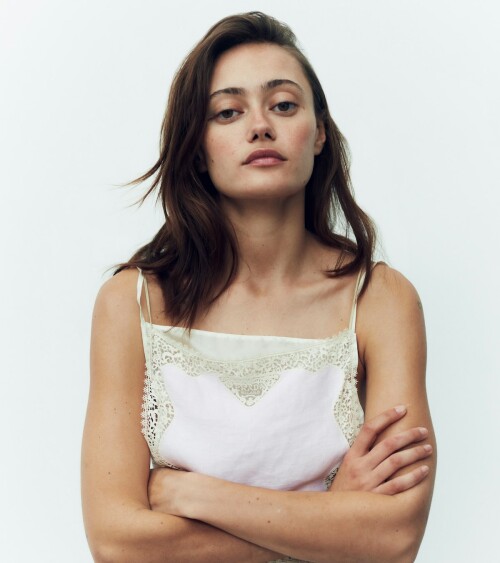 ella purnell x nylon110c5e34e4e7db3301