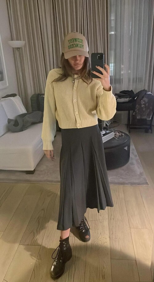 ella2616ad3765cbc52d8