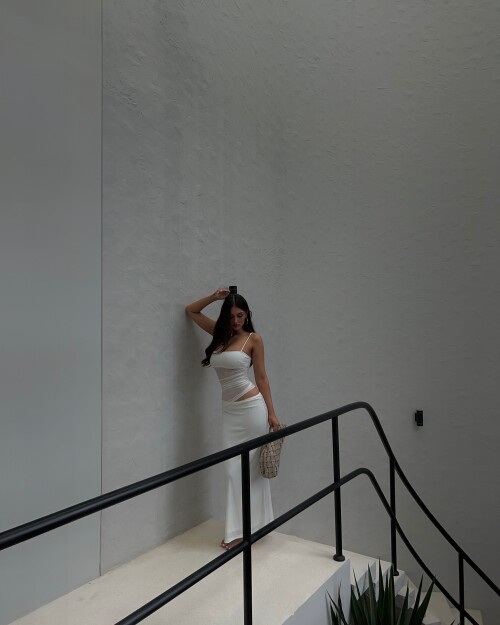 ellacervetto 20250220 00068576711269ea3162