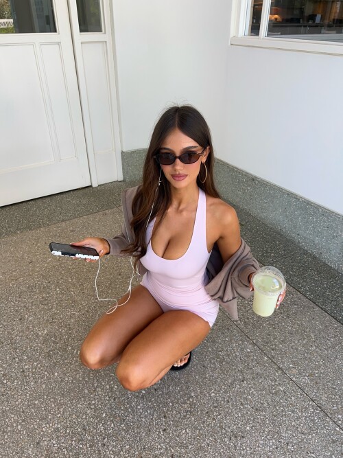 ellacervetto2025 10 28 15 49 38df05d81e d8d1 4b4a aaf1 2ea948f9048978d81d865450a77d