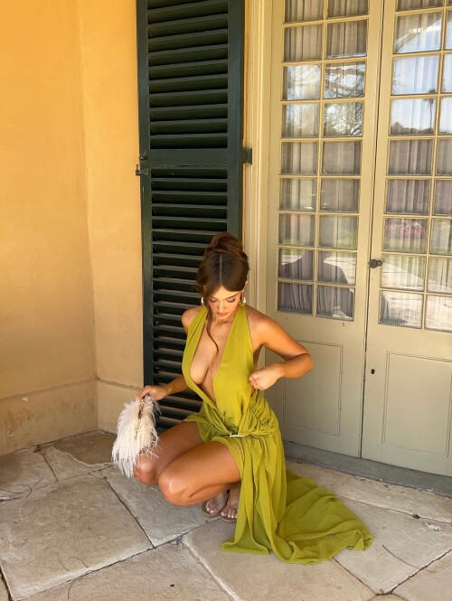 ellacervetto 17527416741711f1db34a318054b4