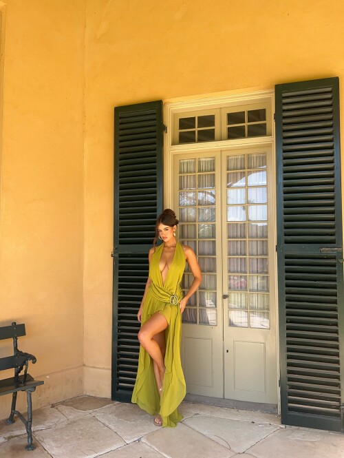 ellacervetto 1752741678323830ec5e19b0fe258