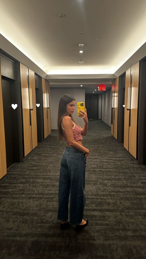 ellamendelsohn 1753916438 3449795590ea3a55eb870d5fe6