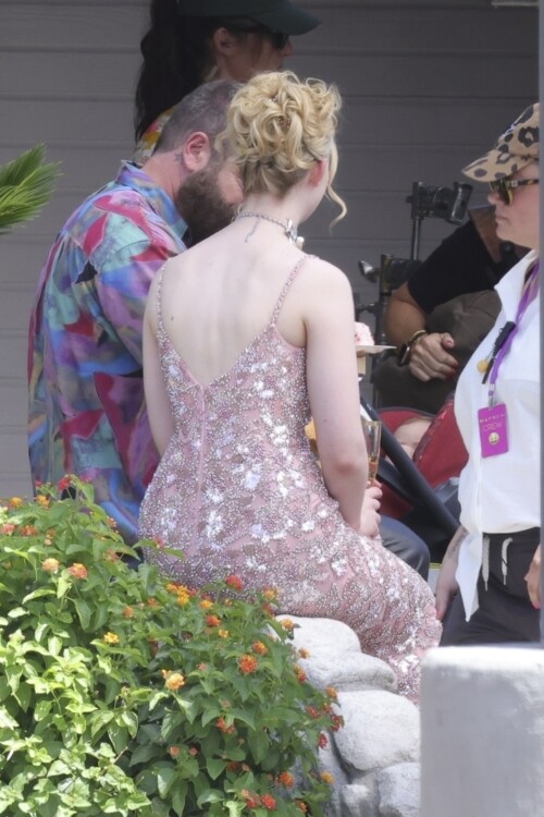 elle-7f6ed4231bfc672d8