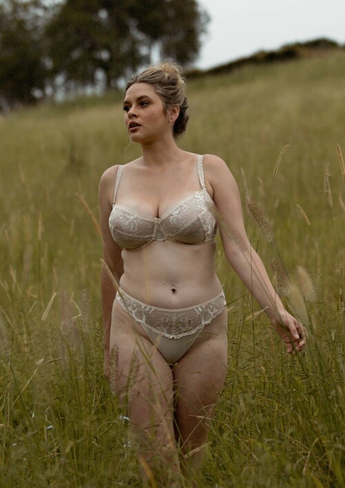 elle brittain 1582623