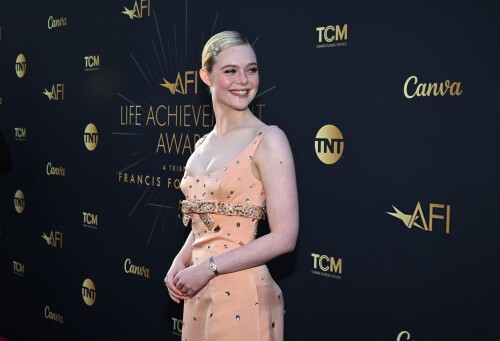 elle4 51f4963c7b18cb508