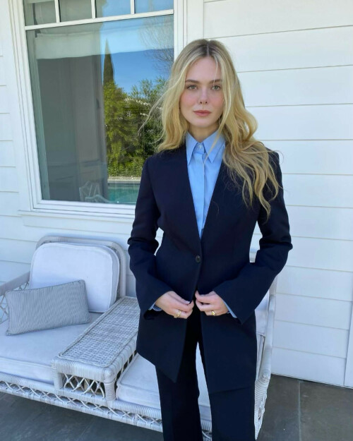ellefanning 05042022 0005