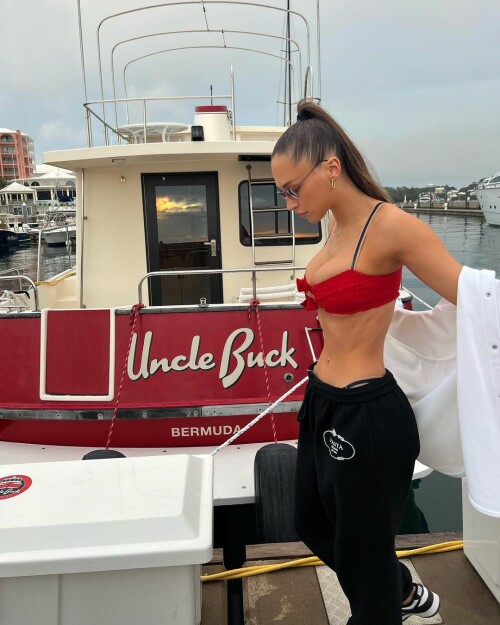 elsie16749208183025777580201070549 14395656