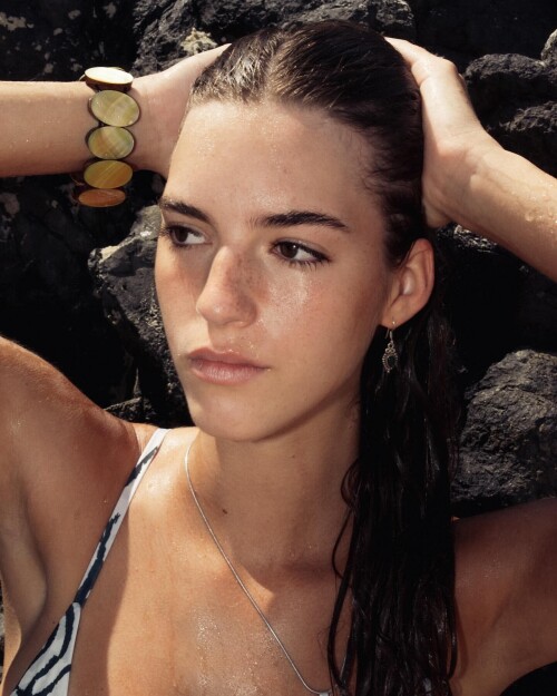 emily.feld C0 XauvSmjs 1cc7e04a3f74202ef