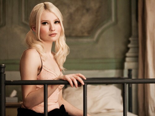 emily browning in sucker punch standard wallpapers