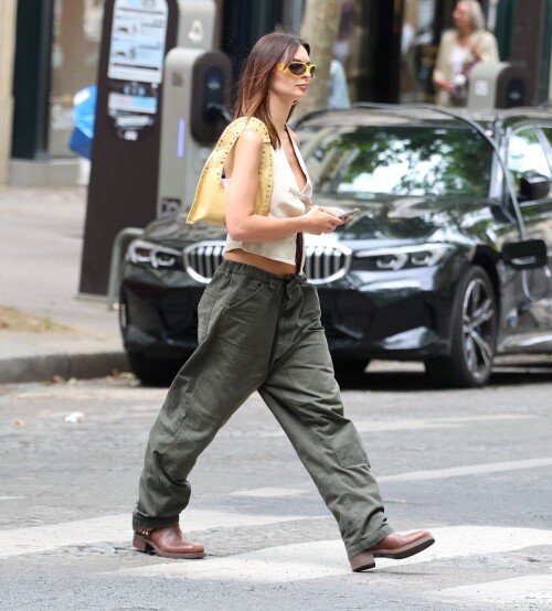 emily ratajkowski in paris 20240620 7 cfadd5224287c255