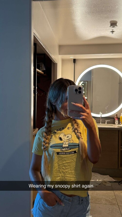 emilyelizabbeth 2024 12 06T19 20 54ae55c0c4d546f8c6