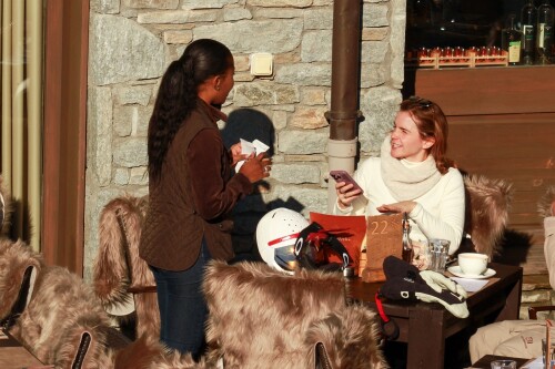 emma2 700f0d968e18b6a86