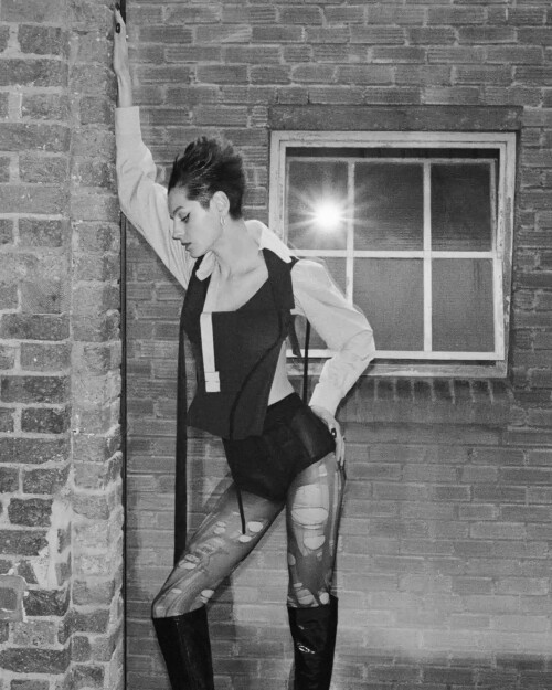 emma27b780e974e933bf2