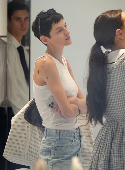 emma2e35a28c8f0ceff0f