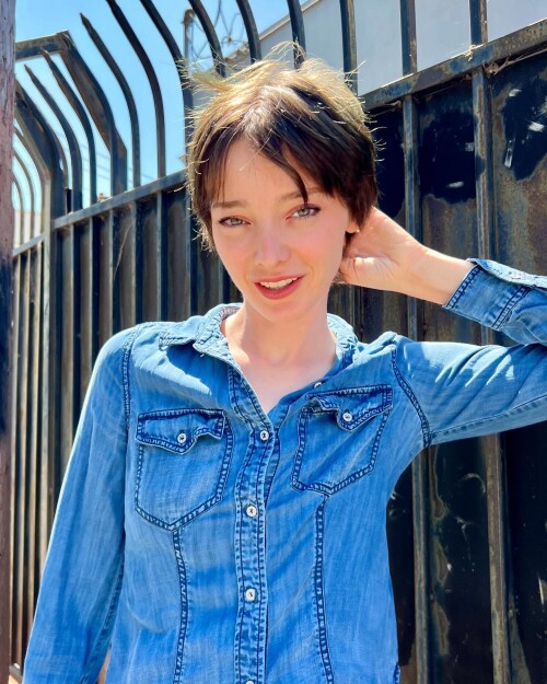 emmadumont__2024-08-28--18-37_2af09d2dfafb6b365