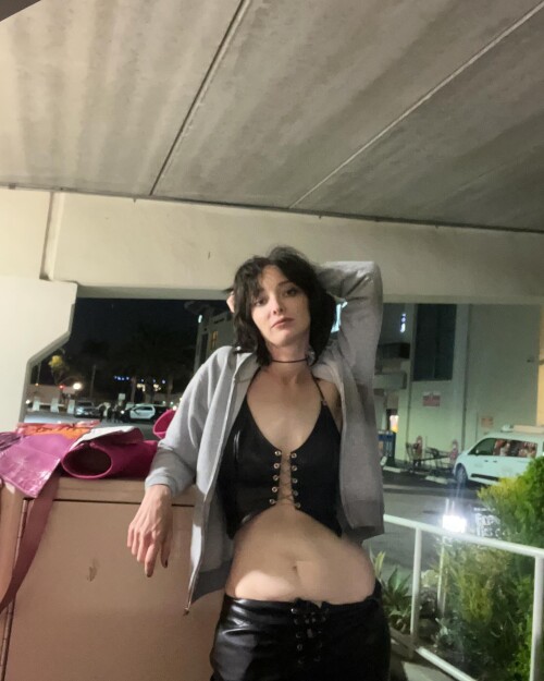 emmadumont 2024 11 01 07 41 26630889235ce350d