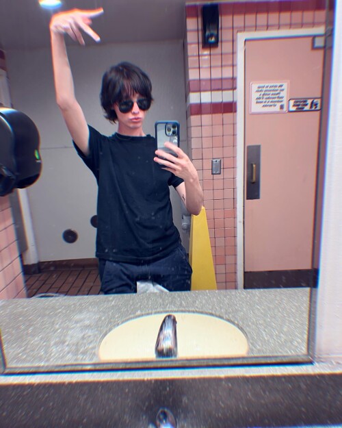 emmadumont__2024-12-02--21-10_2c14d8c6e0d0200d9