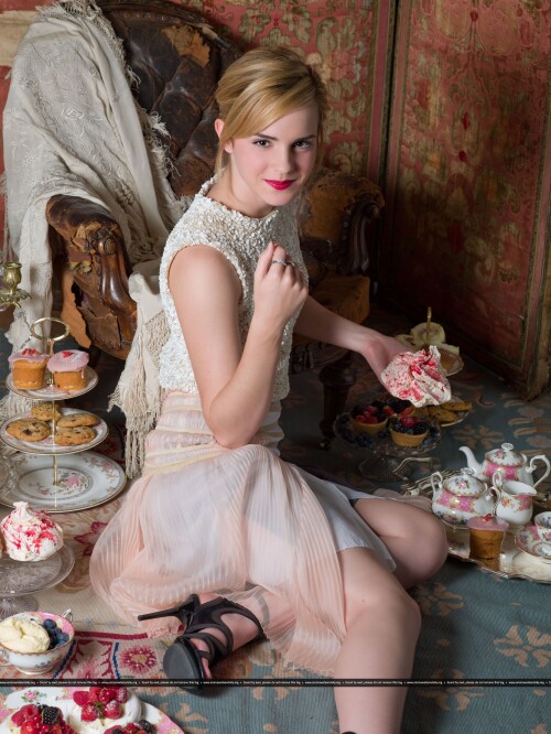 emmawatson-photogallery-blogspot-com-38ba18e2183fa4c770.jpeg