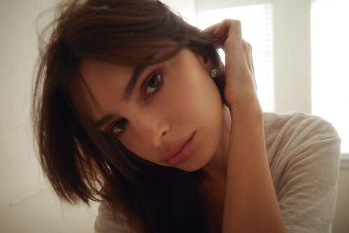 emrata 1761321262 3750557046300102421 1999824e205e9353872f7bb