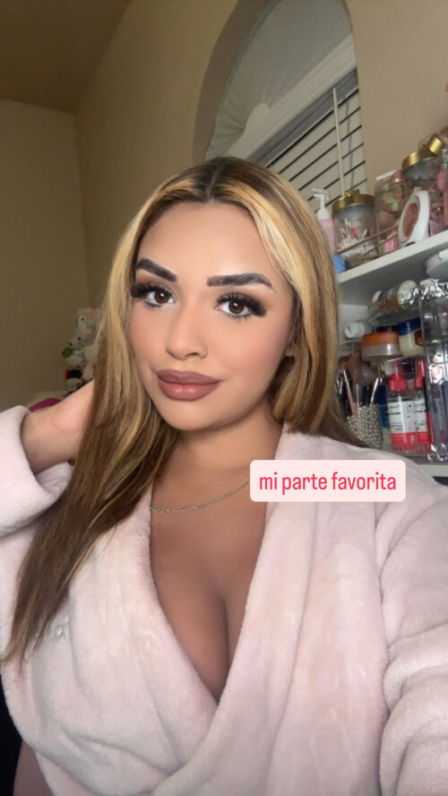 erika8793a4cfe74883122