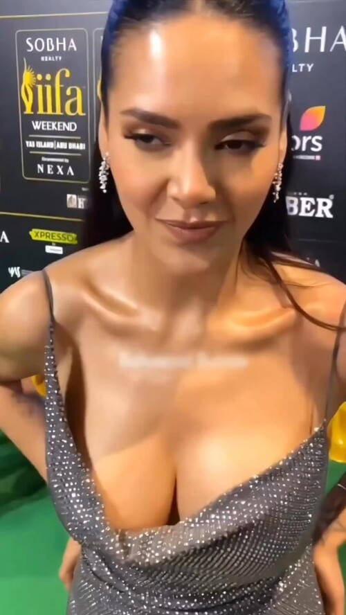 esha gupta boobs v0 xmqcj3ruq3rb12f949ffaadb4f11e
