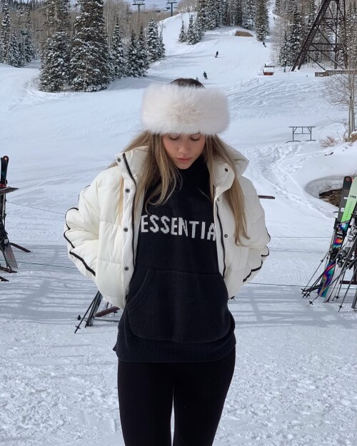 essentials. minus the skis 2f7c6914899d5200e