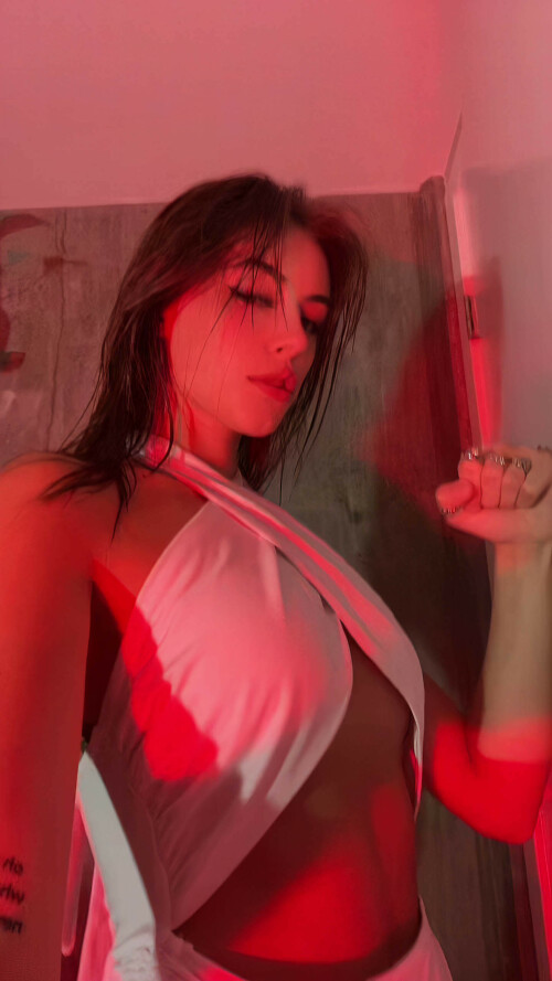 evacudmore 7118212347436567814 2