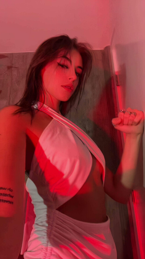 evacudmore 7118212347436567814 3