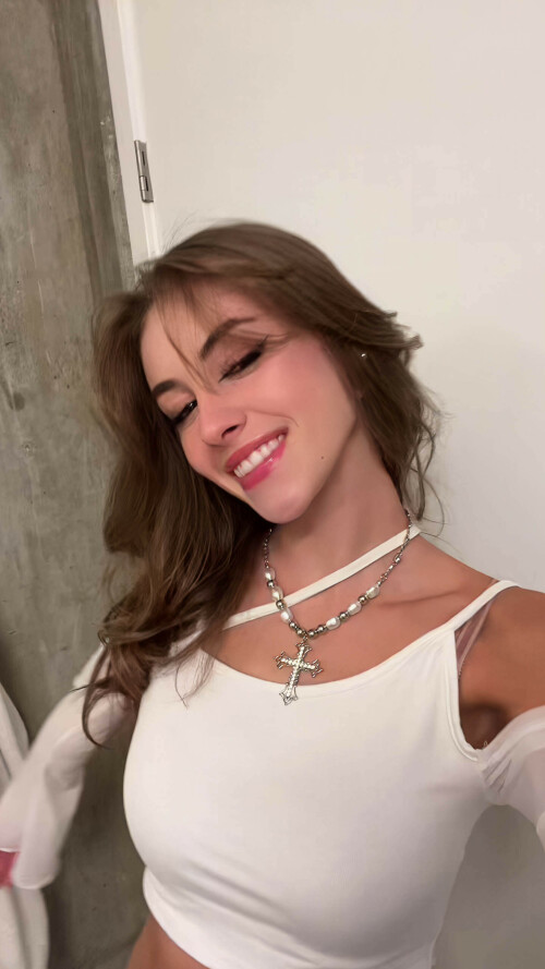 evacudmore 7121769016707779845 8