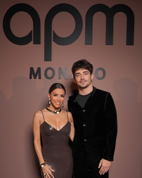 evalongoria 20250521 214103 17298776045f7a7e7d779d986b