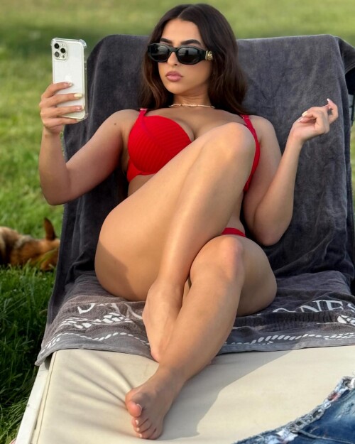 evasavagiou f240ce3a25db4abc965d975474990390645d569e862c431e