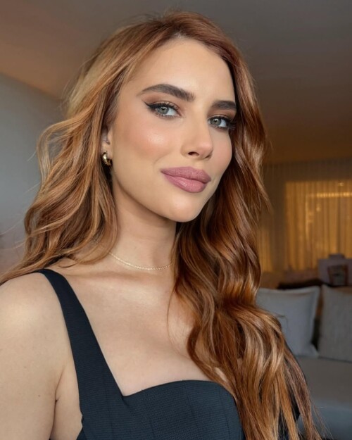 ew4343EMMA emmaroberts HAIR MAKEUP BY MEef0abf9eed4c3529