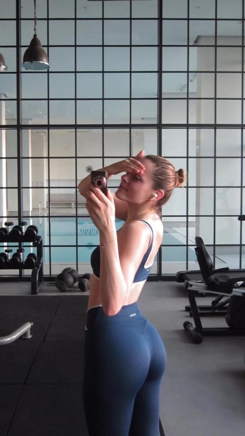 eylul ileli v0 8rdoydnj20gf131758b52680c7ea4