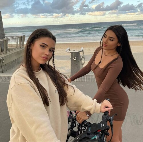 f0c78620e20b6f13736aaa8ac65aaf676351e79852a3f243