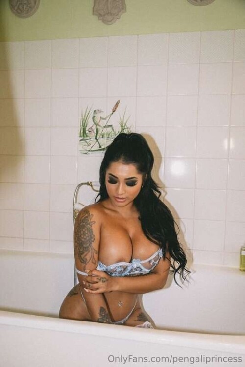 f1283143298f647536e0708a7558e2819d5dfd9b62d9fe6f840ddafe8bdbbb6a15268bd14ab88013