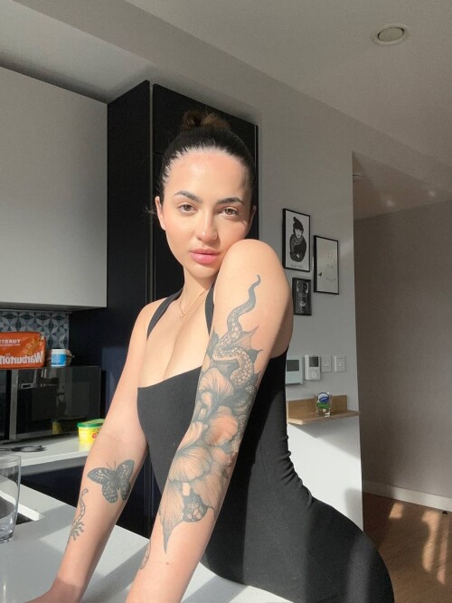 f70d1356 f64a 4797 aeba 4e521933938f md3cbdae0f3e2f876f