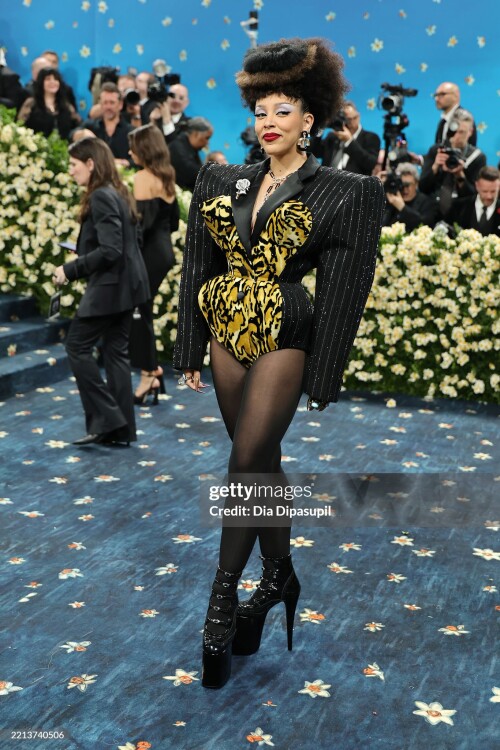 NEW YORK, NEW YORK - MAY 05: Doja Cat attends the 2025 Met Gala Celebrating "Superfine: Tailoring Black Style" at Metropolitan Museum of Art on May 05, 2025 in New York City.  (Photo by Dia Dipasupil/Getty Images)