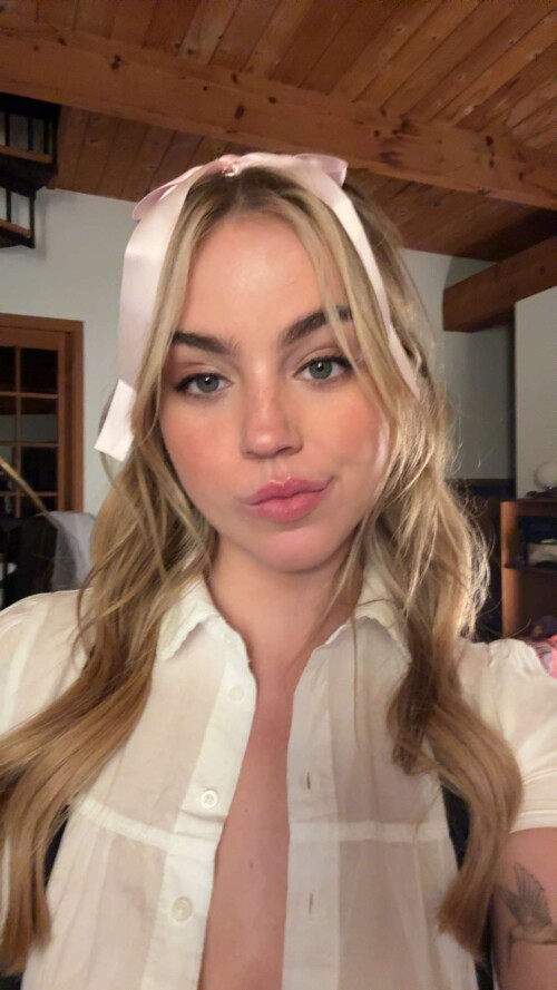 fQ62UJPGT0yIFS2JHxKrU.1023d595dddedddb50a4