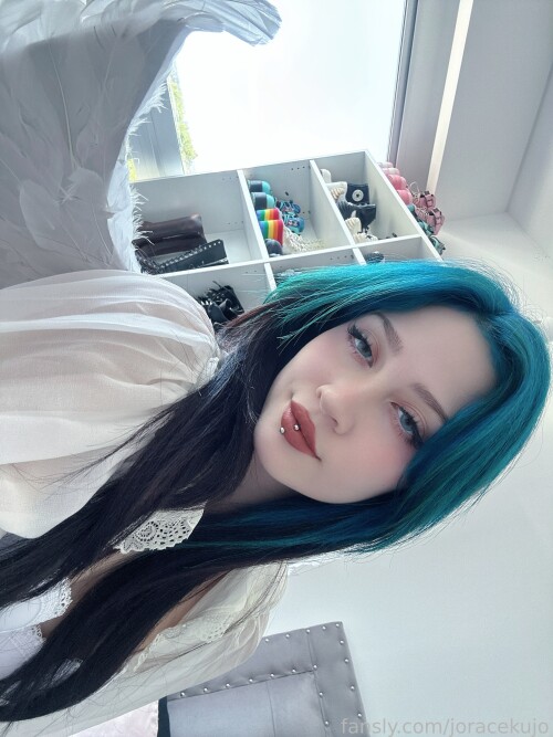 fansly 0h01403gac1ddd2481a2097f84d