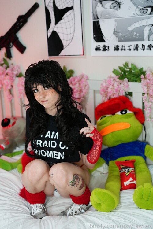 fansly 2gmc1af5u3qdcb21930217a189a