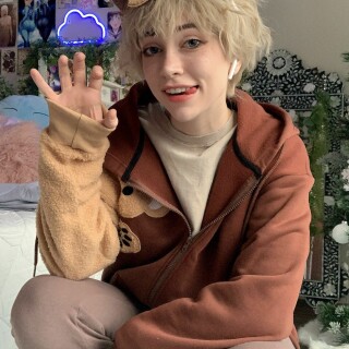 fansly-2k7mqt1pxe9ae530458b9ab3381