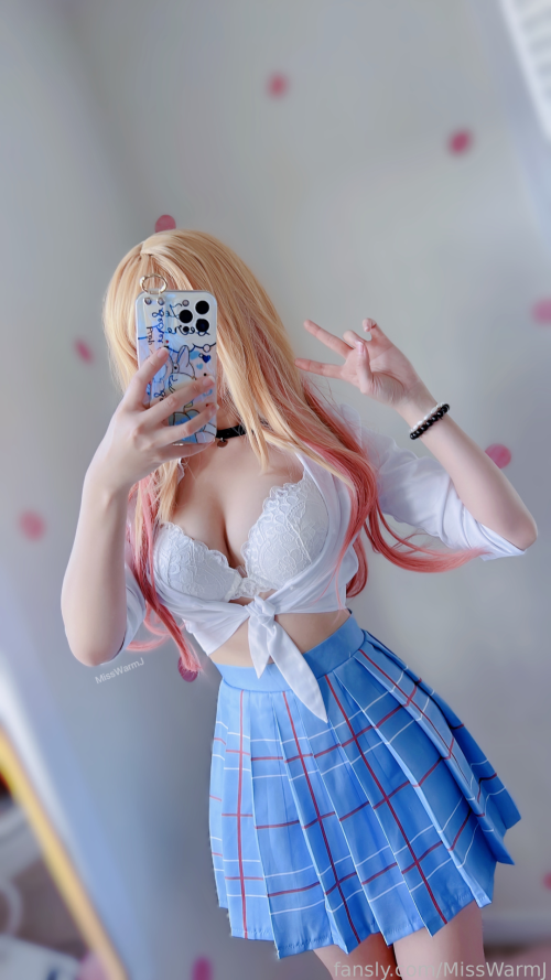 fansly-qu2i8i352ce6f0f3aca2f91eb8