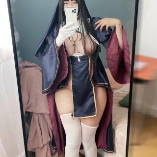 fansly-yrirtd7yk9o8d44f9f64291d736