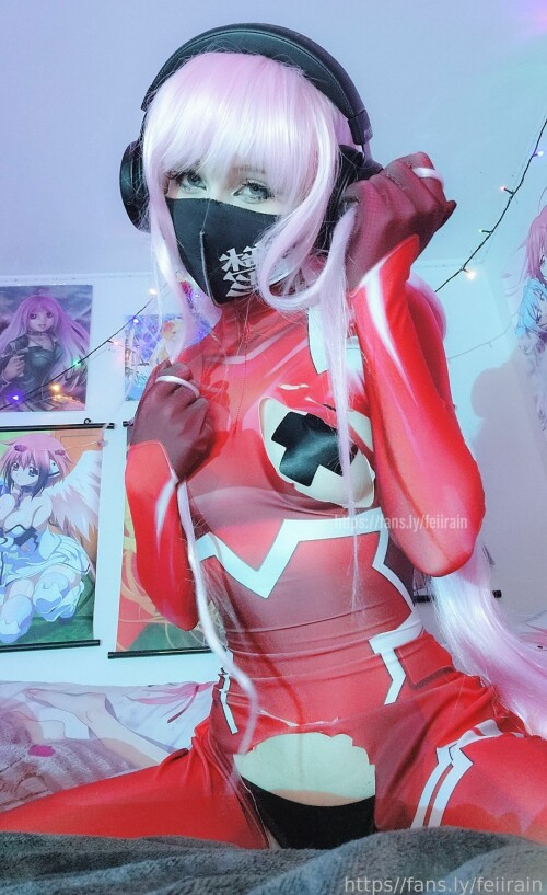 feiirainMoreZeroTwo 7bf1d9e2bf75488cb